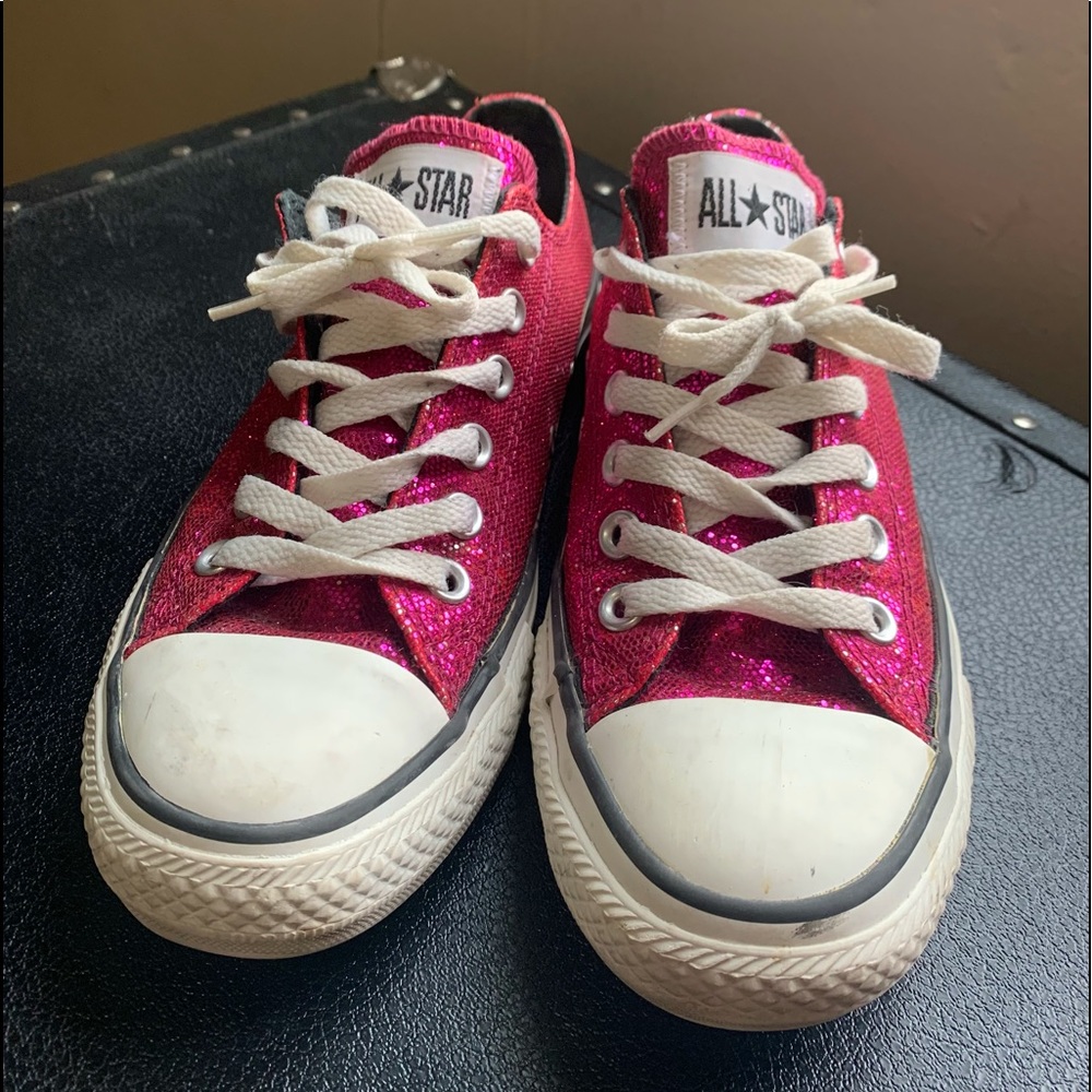 Converse low tops magenta shimmer